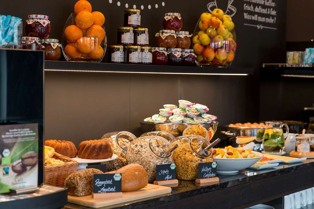 One Berlin-alexanderplatz Hotel 3*